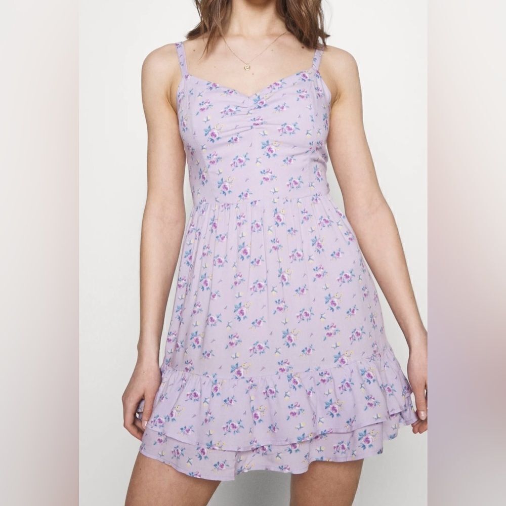Hollister mini floral dress with tie back size M purple